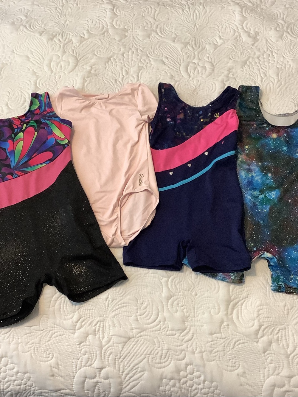 Girls Gymnastics / Dance  Leotard Set.